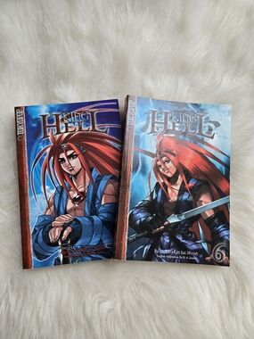 Red-Haired Warrior Manga Set - Blue & Red Covers